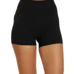 Willow Short