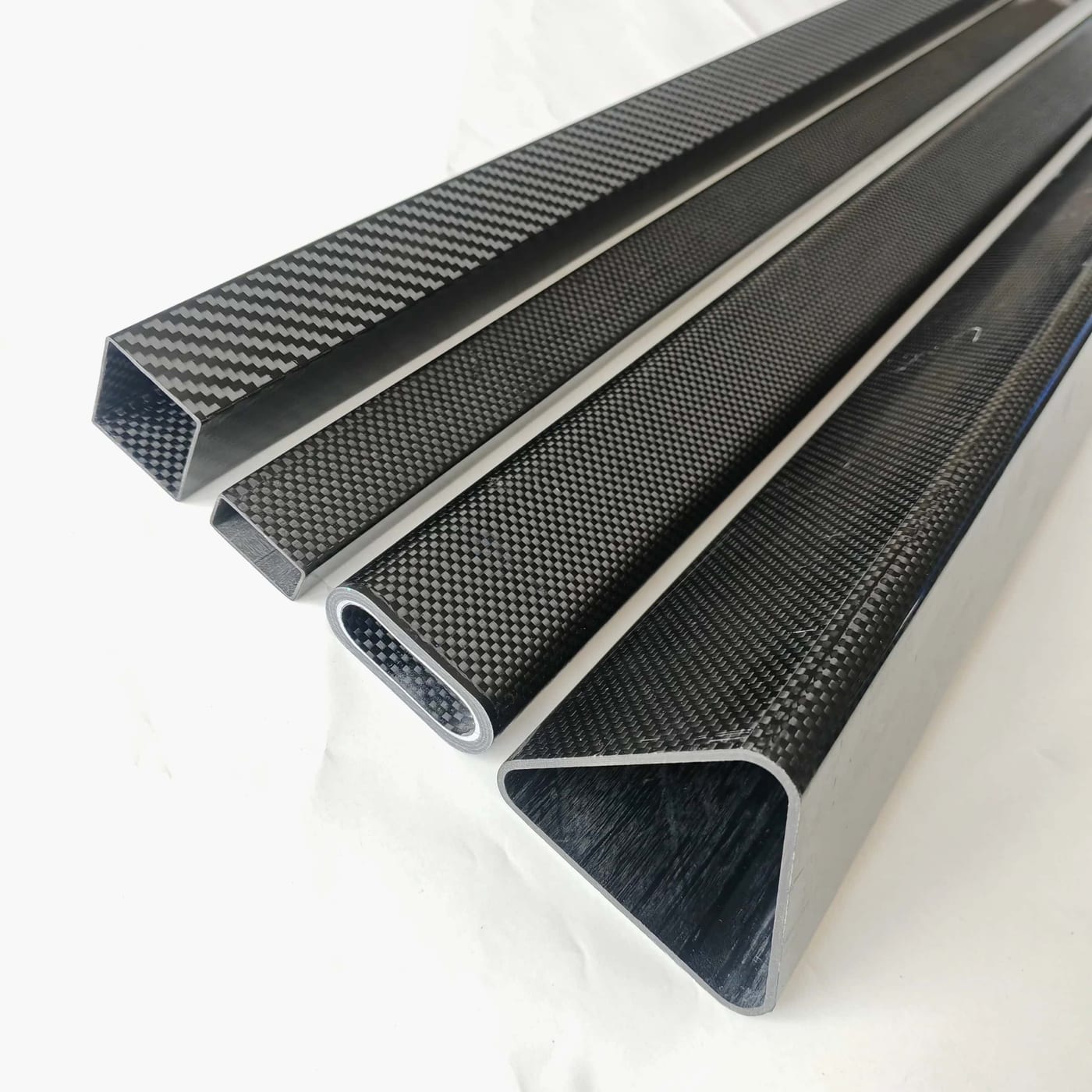 Twill-Finish Round Tube